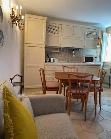 Charming House Apartment
